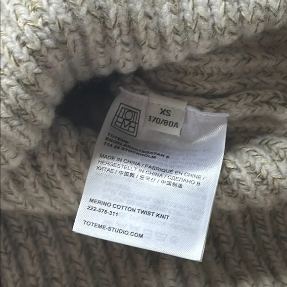 Toteme Sweater - Picture 7 of 9